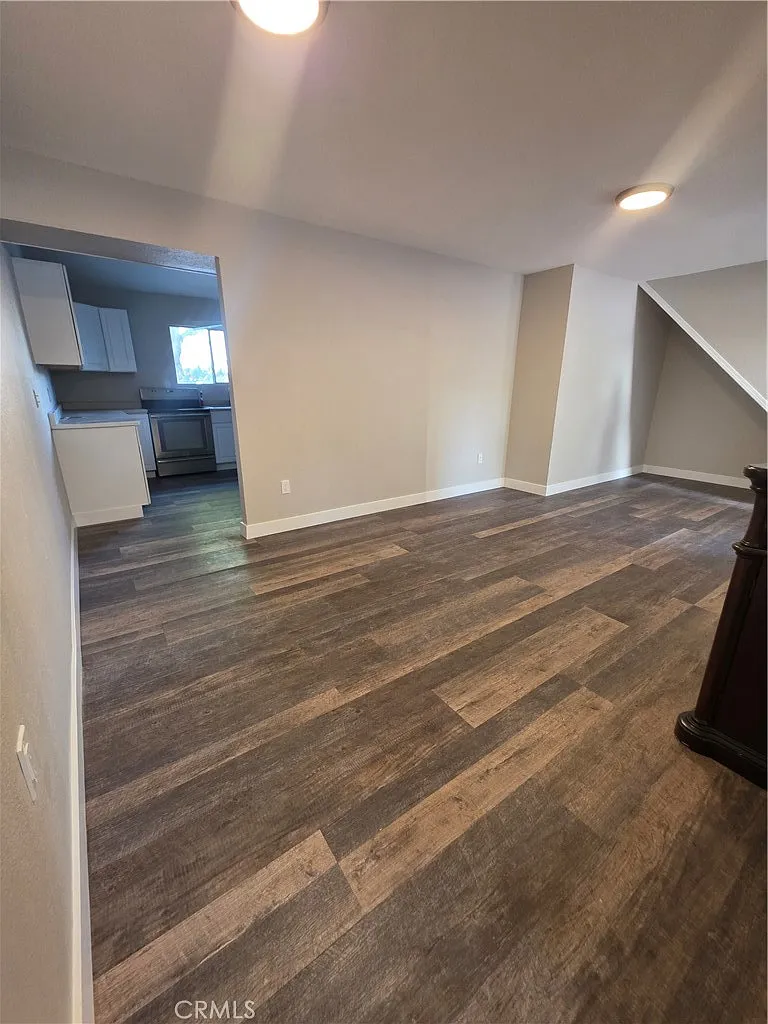 3 bed, 3571 sqft, $3,000 — Photo 3