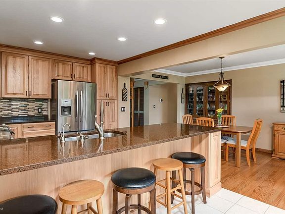 4th image of 5150 Skylite Ln