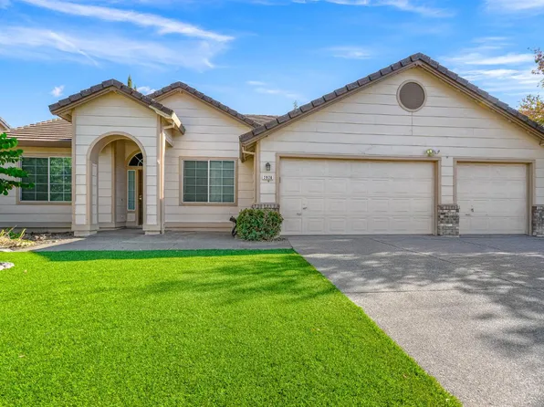 2926 Aquamarine Cir, Rescue, CA 95672