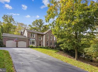 2918 Oakton Ridge Cir, Oakton, VA 22124