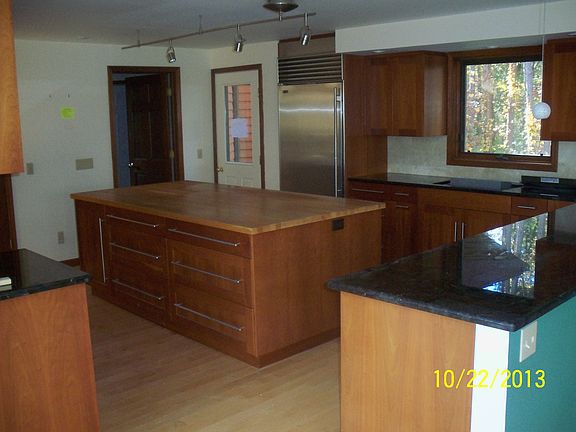 custom kitchen