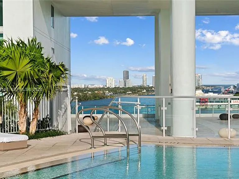 900 Biscayne Blvd #4006 — Photo 43