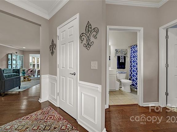 3rd image of 5008 Blossom Point Dr