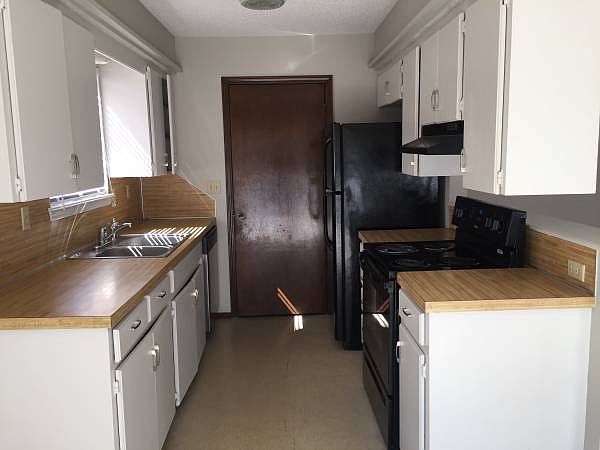 1st image of 21430 E 31st Pl S
