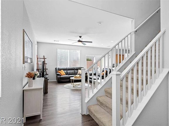 4th image of 10625 Forum Peak Ln