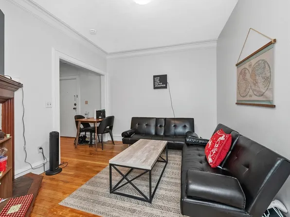 21 Park Vale Ave APT 2, Allston, MA 02134