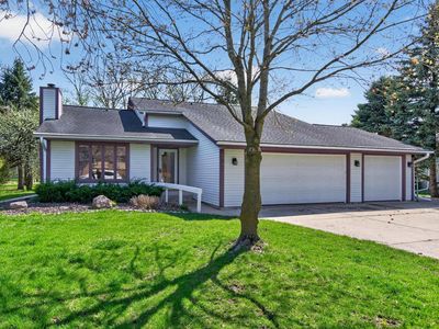 N61W23893 Sumac LANE, Sussex, WI, 53089