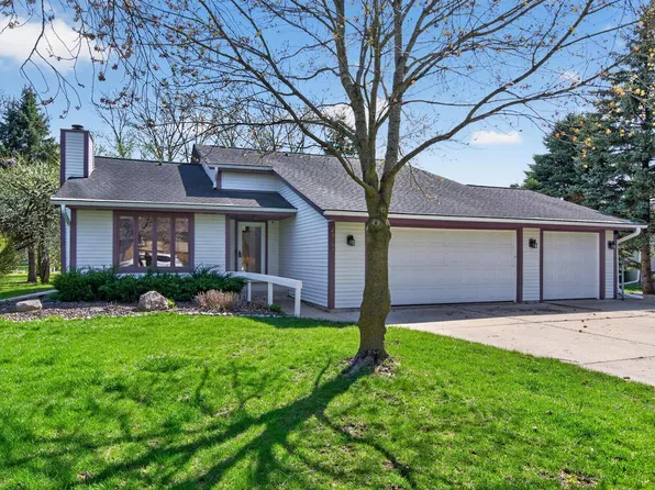 N61W23893 Sumac LANE, Sussex, WI 53089