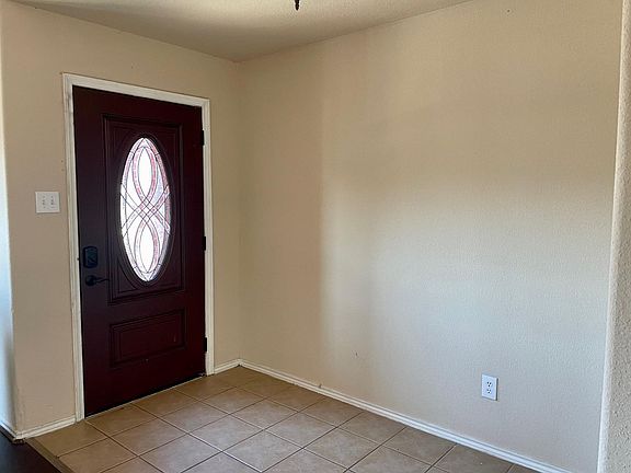 3rd image of 7520 Almondale Dr