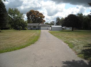 610 Carver Rd, Climax, MI 49034