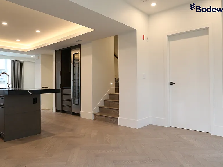 2797 Alamein Ave #3 — Photo 10