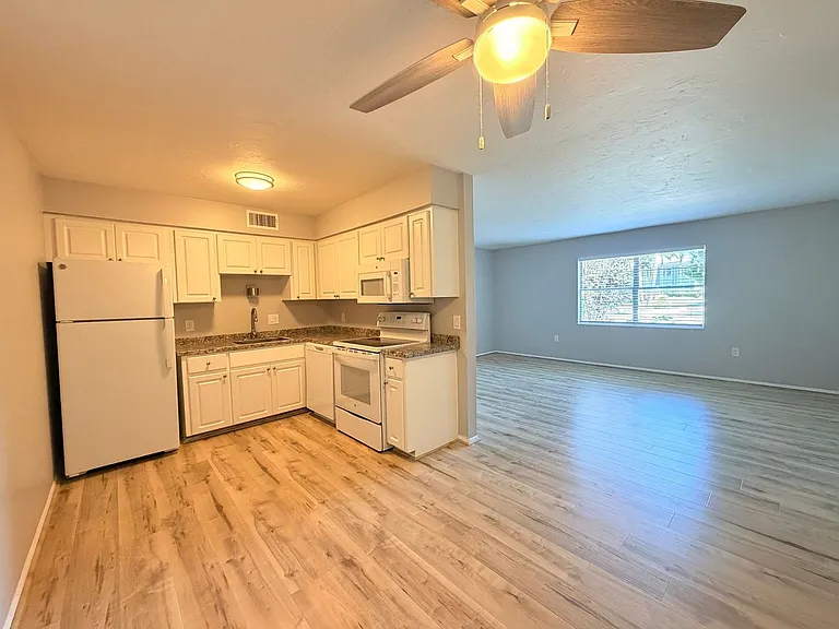 Bradenton Palms Apartments — Photo 3