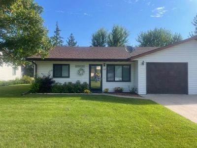 132 Belleville Ct, Thief River Falls, MN, 56701