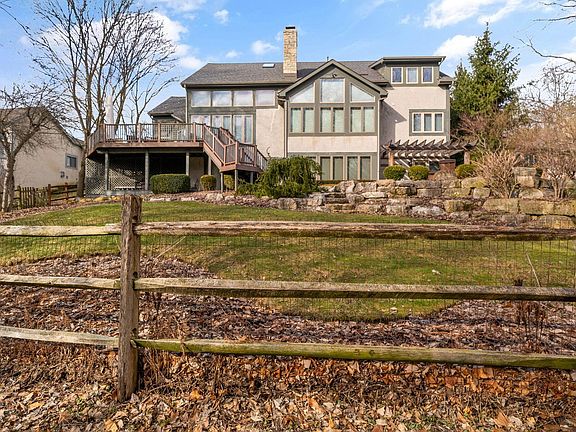 5th image of 6637 Lakeside Cir E