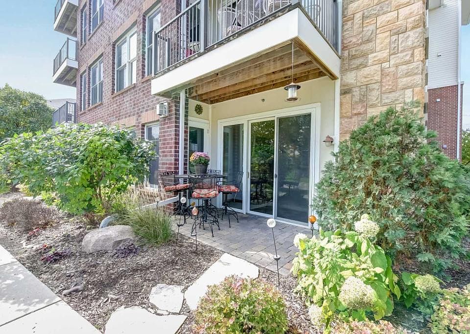 1st image of 3110 Chestnut St N #116