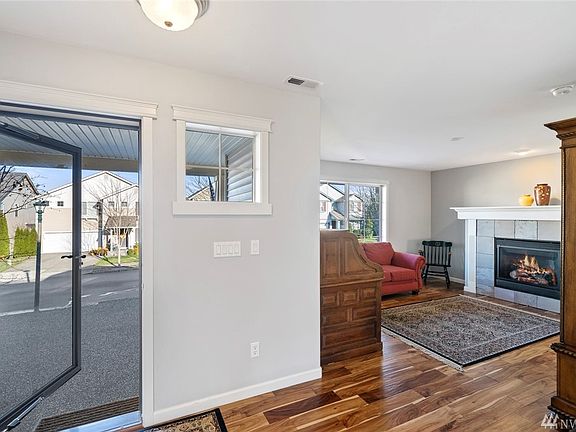 3rd image of 33907 SE Odell St