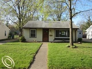 1st image of 36011 Glen St