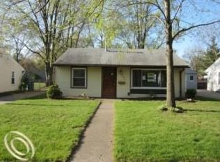 36011 Glen St, Westland, MI 48186