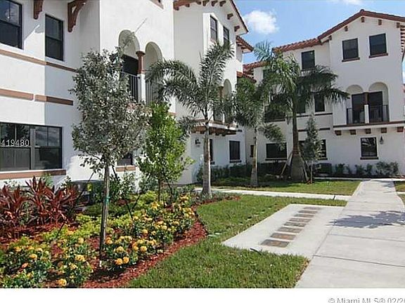 2nd image of 10600 NW 88th St APT 211