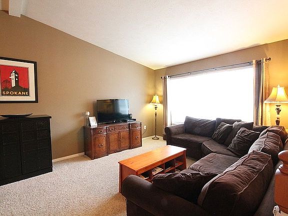 2nd image of 6108 E 14th Ln