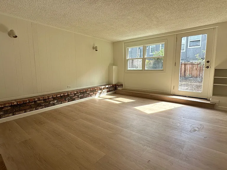 11 Southwood Dr — Photo 19