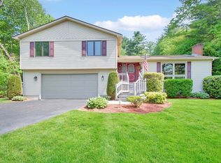 19 Old Farm Rd, Palmer, MA 01069