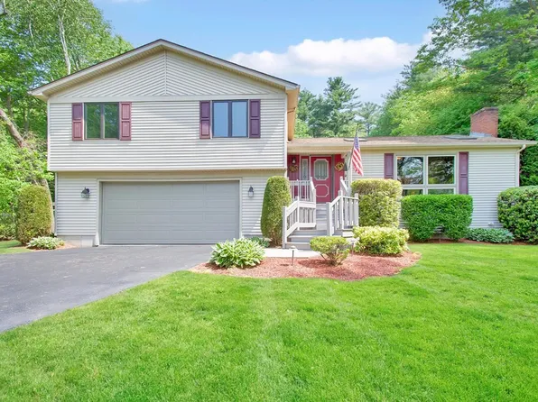 19 Old Farm Rd, Palmer, MA 01069