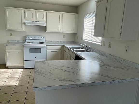 5th image of 505 Vincent St
