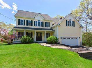 670 Hickory Rd, North Attleboro, MA 02760