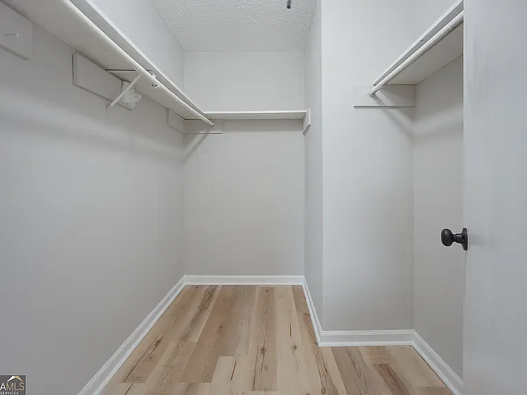 2 bed, 2.5 bath, 1248 sqft, $1,900 — Photo 4