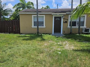 6118 Plunkett St, Hollywood, FL 33023