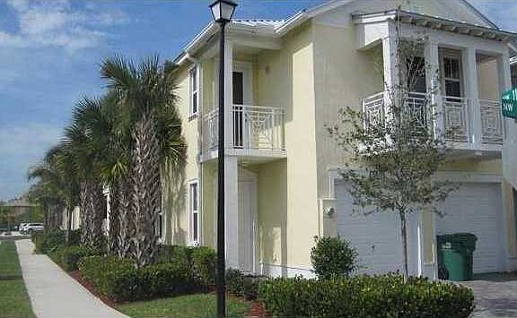 4th image of 11449 NW 74th Ter