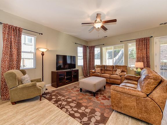 4th image of 5070 Brentford Way