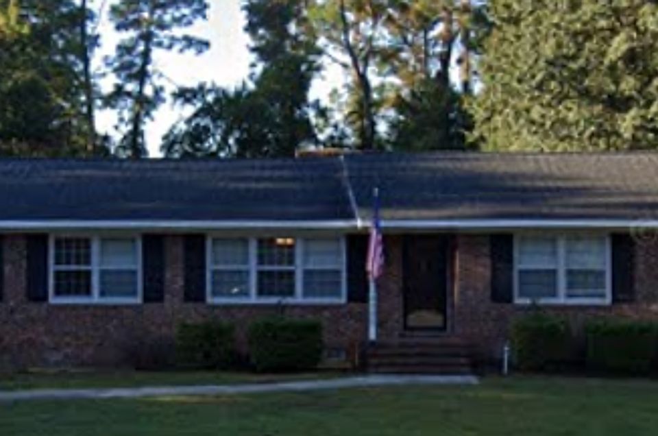 2nd image of 4906 Oriole Dr