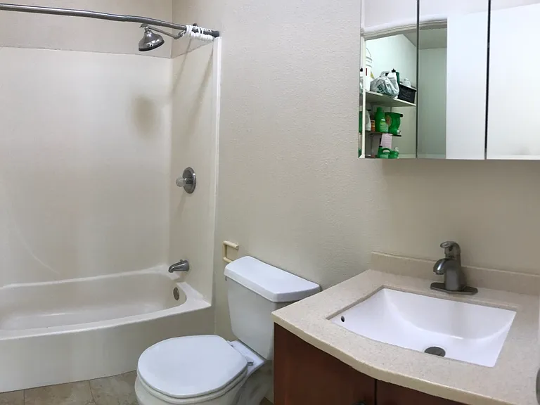 Full bath.