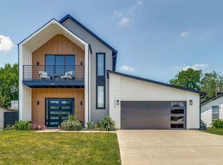11955 Hoblitzelle Dr, Dallas, TX 75243