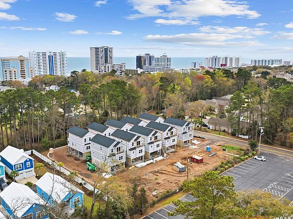 5th image of 400 Flounder Way #B