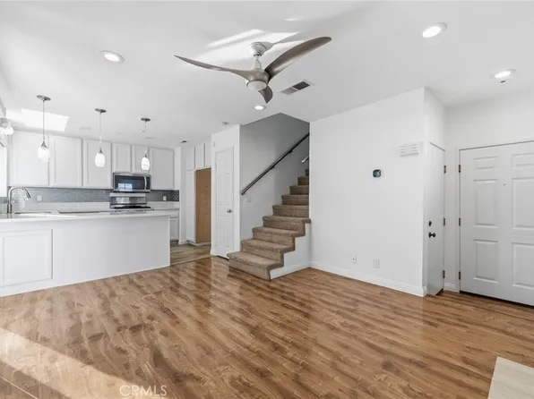 8689 Moody St, Cypress, CA 90630