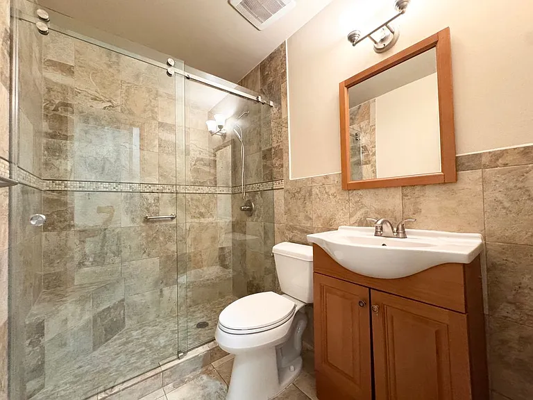 2312 Connor Ave — Photo 10