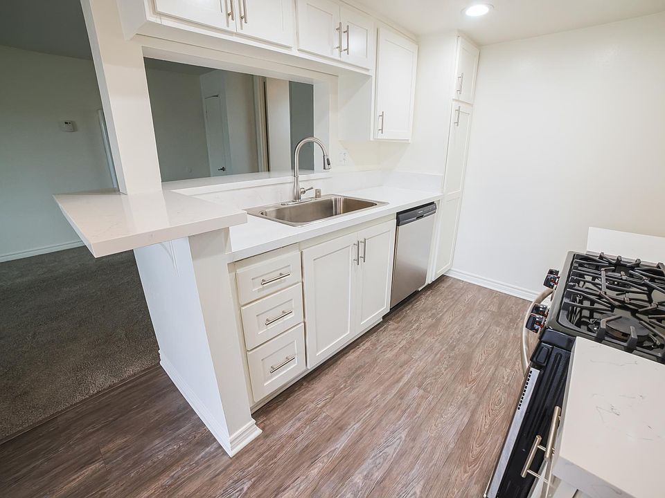 1st image of 14410 Mulberry Dr #723253d9b