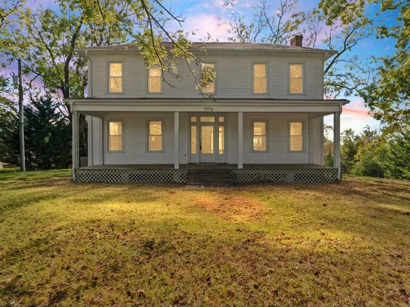 199 Peninsula Point, Lynch Station, VA 24571