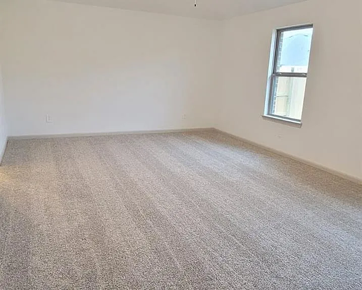 1514 Maple Ridge Dr — Photo 6