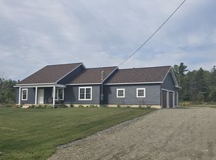 36 Boxwood Ln, Bangor, ME 04401