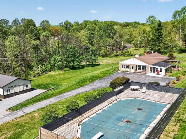 358 Lammey Rd, Honey Brook, PA 19344