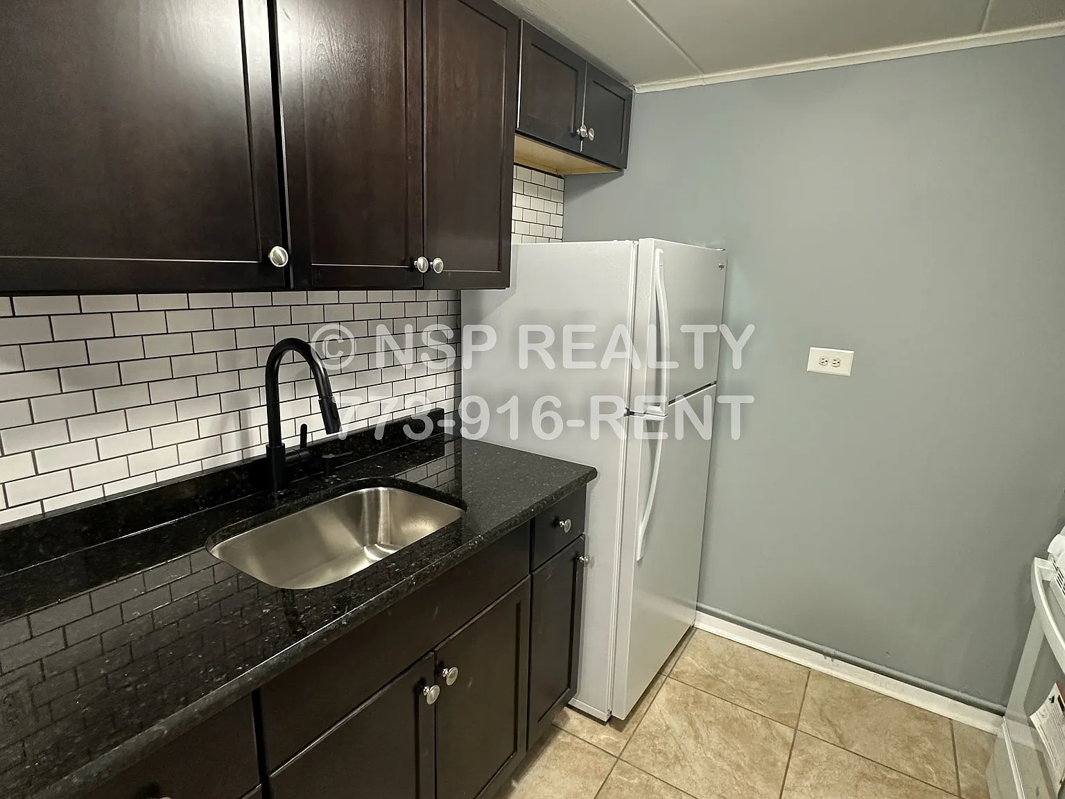 Studio, 650 sqft, $1,450 — Photo 2