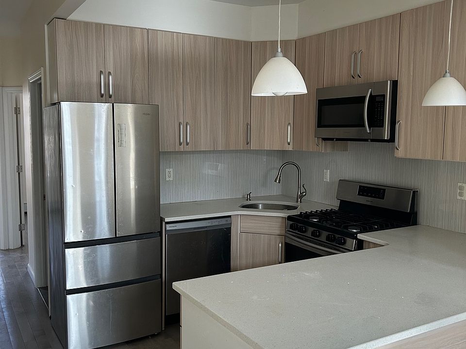 1st image of 695 Greene Ave Floor 3