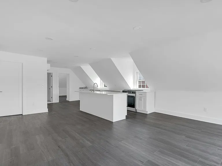 18 Hamilton Ave #3 — Photo 5