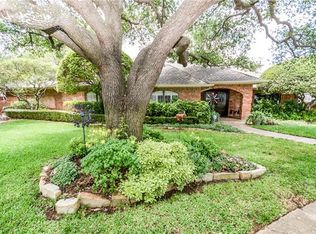 6301 Glenhollow Ct, Dallas, TX 75248