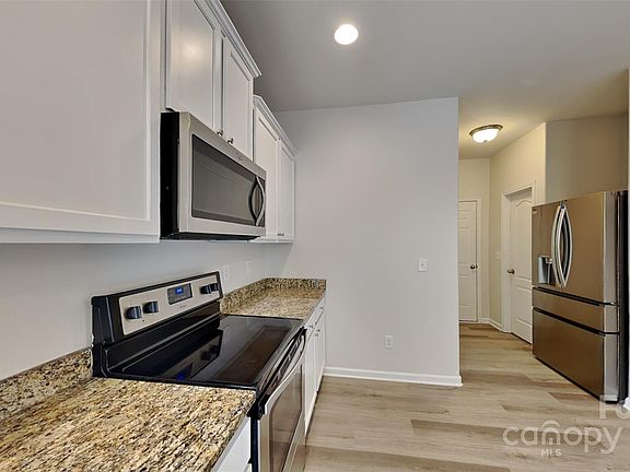 2nd image of 6904 Agava Ln