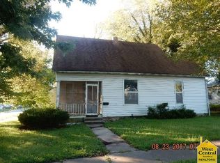 109 N Franklin St, Windsor, MO 65360